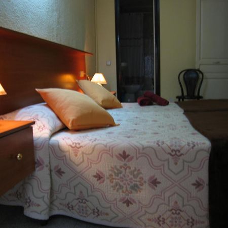 Pension Colmenero Barcelone Extérieur photo