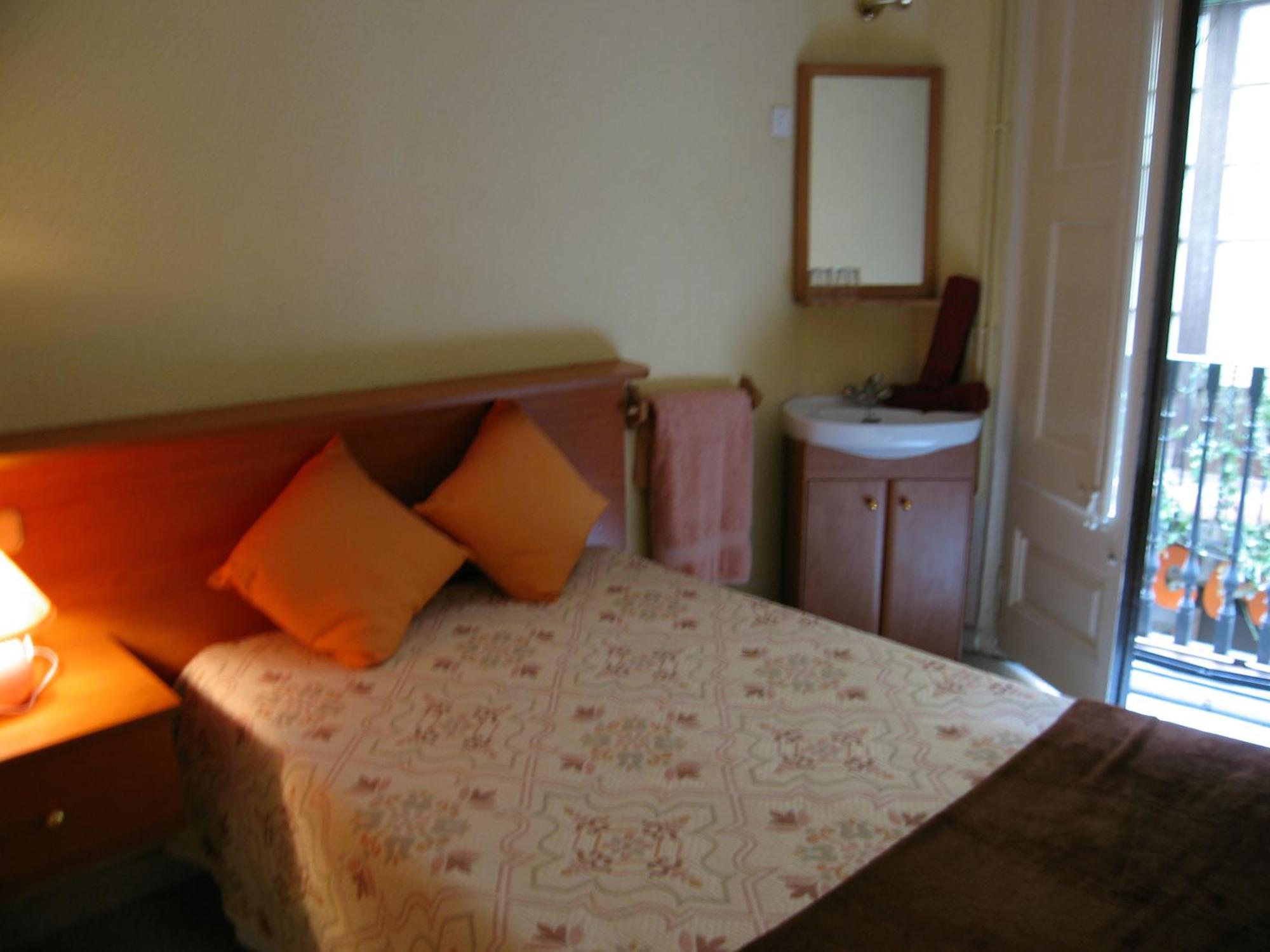 Pension Colmenero Barcelone Extérieur photo